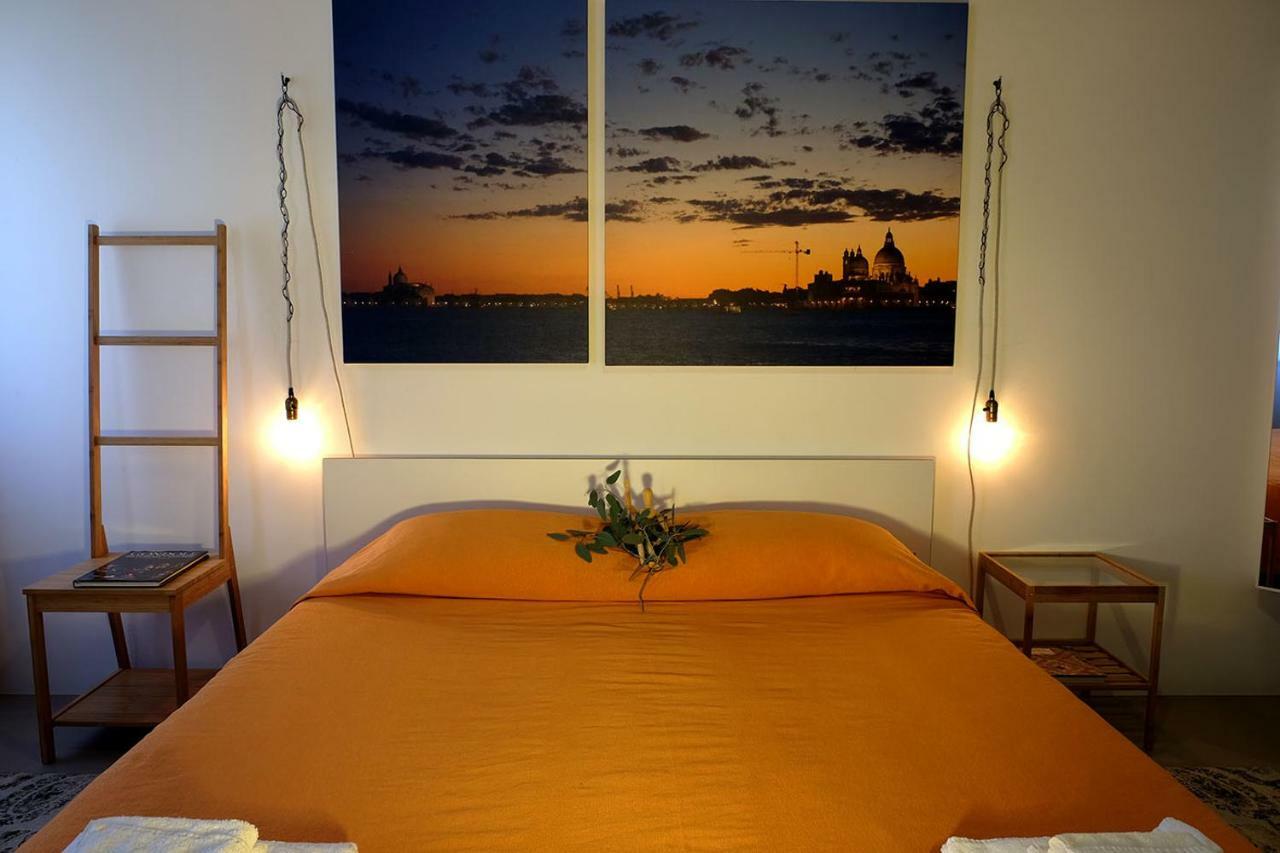 Lively Castello Comfort Room Private Bath & Privacy Veneza Exterior foto